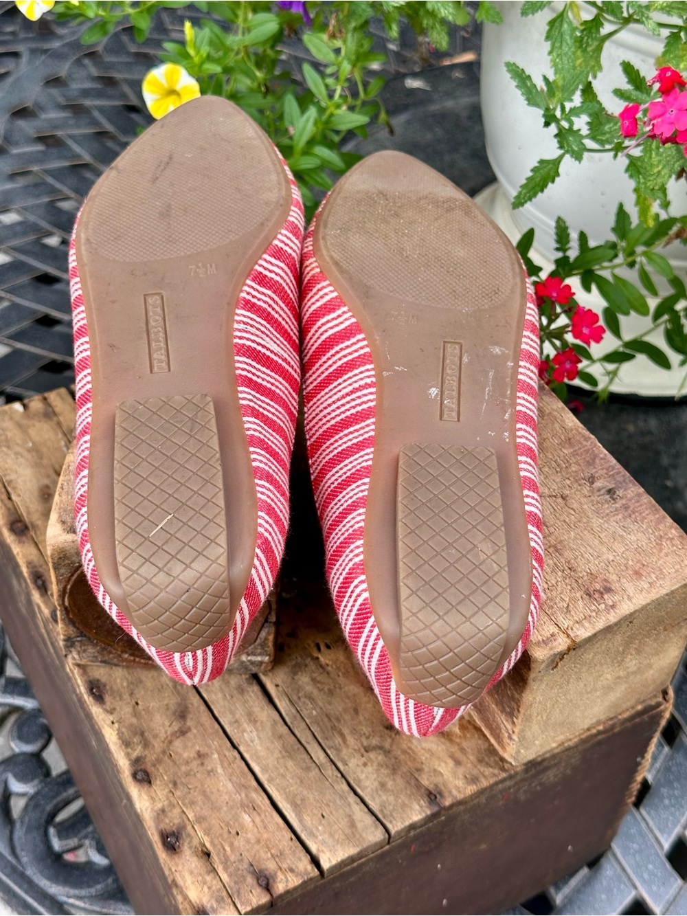 Talbots Red and White Striped Canvas Pointed Toe Flats Nautical - Picture 5 of 7